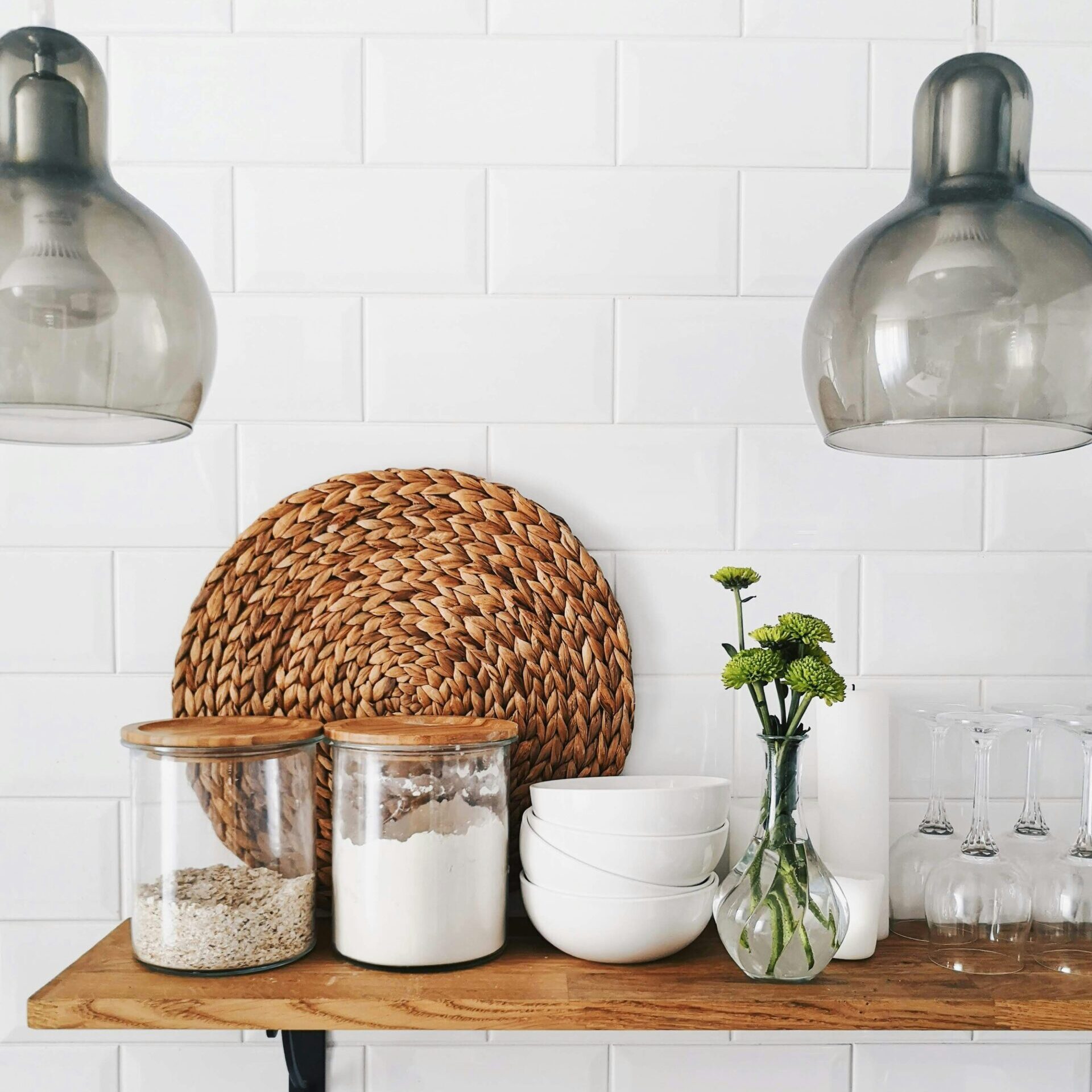 How to Organize Kitchen Cabinets: A Comprehensive Guide