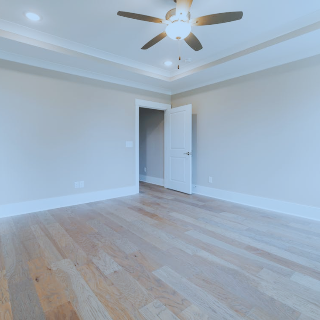 Detailed Baseboards: A Cleaning Approach