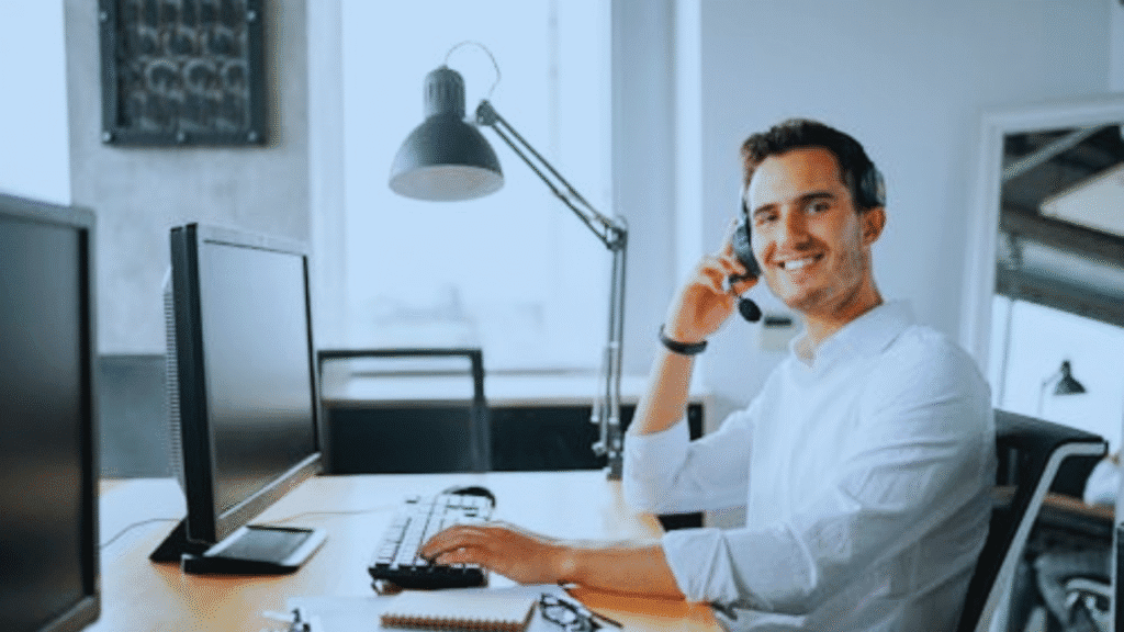 customer service hours